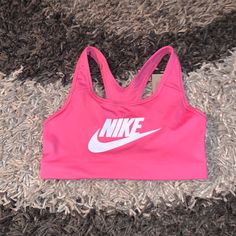 Nike Dri-Fit Sports Bra Size S Nwt Affordable Nike Sports Bra With Moisture-wicking, Cheap Nike Sports Bra With Moisture-wicking, Sweat Set Outfits, Track Fits, Nike Bra, Cute Nike Outfits, Set Outfits, Sweat Set, 2024 Christmas