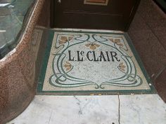 a door mat with the word le clair on it