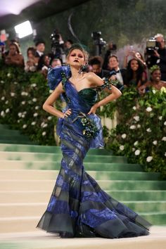 zendaya at the met gala: garden of time Zendaya Met Gala, Zendaya Dress, Gala Events