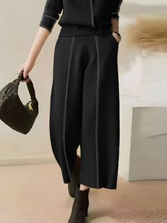 Urban Loose Color Block Straight Pants | stylewe Corporate Fits, High Waisted Loose Pants, Black High Waisted Pants, Black Theme, Loose Pants, V Neck Cardigan, Cardigan Tops, Straight Pants, Trouser Pants