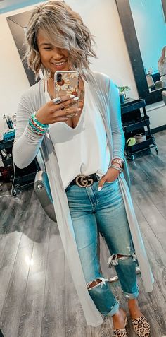 gray open cardigan #spring #outfits Thick Belt, Outfits To Try, Look Jean, Cozy Winter Outfits, Inspired Outfits, Open Cardigan, Looks Style, Mode Inspiration, Spring Summer Outfits