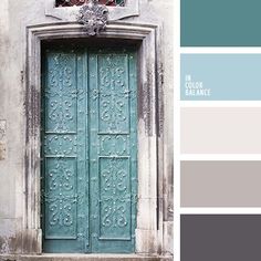 a blue door is shown in this color scheme