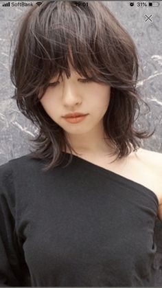 Haircut For Girl, Bob Hair Cuts, Haircut For Girls, Hairstyles For Wavy Hair, Modern Pixie, Bob Haircut For Girls, Hair Arrange, Shot Hair Styles, Hairstyles For Curly Hair