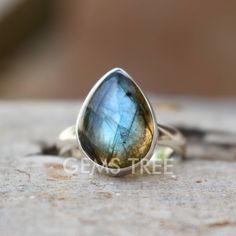 Labradorite Ring, Statement Ring, 925 Sterling Silver Ring, Gift For Her, Gemstone Ring, Teardrop Shape Stone, Jewelry, Labradorite Stone Stone - Labradorite  Stone Shape - Teardrop  Stone Size - 10x14 MM Developing fresh ways to wear timeless looks. Set in high quality-materials, say hello to your new favorite ring. All sizes are available. Please choose your desired size and then add the ring to your shopping cart. This ring arrives in a fine jewelry fancy gift box. It is an ideal piece for gi Anniversary Teardrop Natural Stone Ring, Teardrop Labradorite Jewelry For Anniversary, London Topaz Ring, Jewelry Fancy, Ring Teardrop, Gold Wave Ring, Mens Skull Rings, Unique Silver Rings, Oxidized Silver Rings