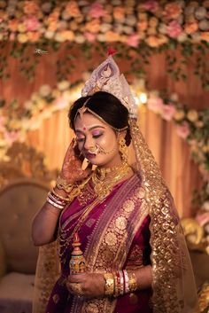 Muslim Bride Poses, Bride Poses Indian, Hindu Wedding Bride, Sabyasachi Bride, Bride Photos Poses, Indian Wedding Bride, Bridal Makeup Images, Indian Bridal Photos, Bengali Bride