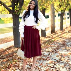 Beautiful Rachel Parcell Burgundy Pleated Midi Skirt. Nwt Size Large. I Wish It Still Fit. So Versatile As You Can Style Up Or Down. I Absolutely Am Obsessed With Her Collection. Lined So It's Not See Through. Top Is Chiffon. Elegant White Skirt For Fall, Chic White Pleated Skirt For Fall, Elegant Knee-length Skirt For Fall, Elegant Brown Skirt For Date Night, Elegant Mini Pleated Skirt For Fall, White Knee-length Skirt For Fall, Elegant Pleated Mini Skirt For Fall, Elegant Lined Mini Skirt For Fall, Fall Workwear Flowy Mini Skirt