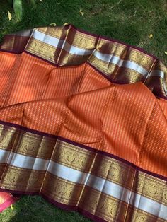 Saree Combination, Gadwal Sarees, Classic House Design, Wedding Saree Collection, Sari Blouse Designs, Indian Bridal Outfits