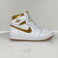 Brand New Without Box Nike Air Jordan 1 Retro High Og Metallic Gold White Wmns Style Code: Fd2596-107 Size 7.5 All Orders Are Shipped Within 24 Hours Of Sale White And Gold Shoes, Jordan Gold, Greek Goddess Costume, Goddess Costume, Nike Air Jordan 1 Retro, Gold Sneakers, Air Jordan 1 Retro High Og, Air Jordan 1 Retro High, Womens Jordans