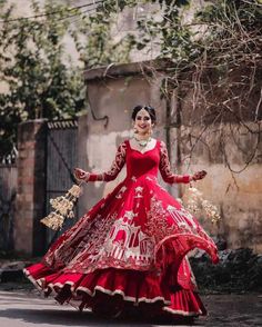 Bridal Shapewear, Red Anarkali, Sikh Bride, Bridal Trends, Bridal Tips, Court Wedding, Punjabi Bride, Bridal Lehenga Collection