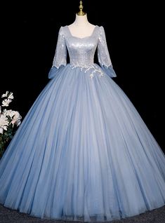 Have 2 various wear one with detachable long sleeves that include an elegant smoke at the shoulders that will certainly have you feeling like a princess. Wear this dress with or without the long cape for that added special detail. Knot Board, Long Sleeve Quinceanera Dresses, Elegant Sleeves, Quinceanera Dresses Blue, Long Cape, Blue Ball Gowns, Green Tulle, Senior Prom Dresses, Exquisite Gowns