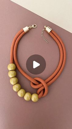 Diy Leather Bracelet, Beaded Necklace Designs, Diy Jewelry Projects, Handmade Beaded Jewelry, Handmade Jewelry Diy