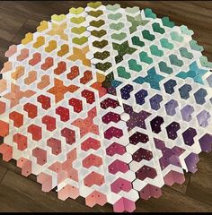 Jewel English Paper Piecing, Epp Hexagon Projects, Paper Peicing Patterns, Hexie Quilts Patterns, Hexie Quilts, Millefiori Quilts, Modern Quilting Designs, Hexie Quilt, Paper Quilt