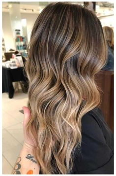 Brown Ombre Hair, Brown Hair With Blonde Highlights, Hair Color Light Brown, Brunette Balayage Hair, Brown Hair Balayage, Hair 2018, Ombré Hair, Winter Hair Color, Winter Hair