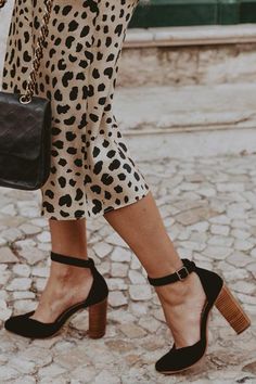 Topline Stacked Heels High Heels Outfit, Stacked Heel Sandal, Block Sandals, Sandals Flats, Mary Jane Heels, Pretty Shoes, Trendy Fashion Women, Womens Fashion Trends, Stacked Heel