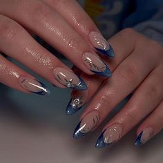 Blue And Silver Nails, Silver Nail Designs, 2024 Nails, Chrome Nails Designs, Poolside Party, Formal Nails, Classy Acrylic Nails, Dope Nail Designs, Metallic Nails