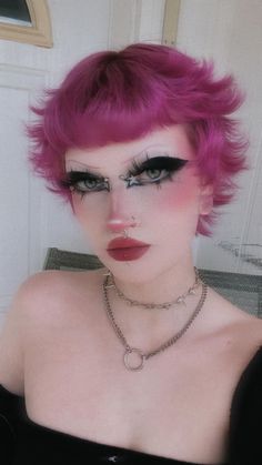 Pink Alt Makeup Looks, Goth Alt Makeup, Goth Pink Makeup, Pink Emo Makeup, Goth Valentines Makeup, Goth Drag Makeup, Goth Pixie Cut, Pink Goth Makeup, Unconventional Makeup