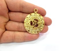 Material : gold plated zinc alloy Color : Gold Size : 36mm Quantity : 1 pc To see other all gold charms please click below https://www.etsy.com/shop/AZsupplies/search?search_query=nice+gold+charm&order=date_desc&view_type=list&ref=shop_search To see other all silver charms please click below https://www.etsy.com/shop/AZsupplies/search?search_query=nice+silver+charm&order=date_desc&view_type=list&ref=shop_search To see other all raw brass charms please click below https:// Gold Round Pendant Charm With Lobster Clasp, Yellow Gold Metal Charms For Gifts, Yellow Gold Metal Charms For Gift, Gold Symbolic Charms For Gifts, Gold Round Pendant Charms That Are Tarnish Resistant, Gold Pendant Charms For Gifts, Gold Charms With Lobster Clasp For Jewelry Making, Gold Tarnish-resistant Round Pendant Charm, Gold Pendant Charms As Gift