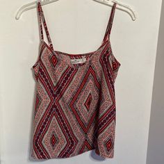 Polyester Dressy Tank/Cami. Slight V Neck, Adjustable Straps. Size Small From Hollister. Casual Printed Camisole, Casual Multicolor Camisole For Vacation, Casual Printed Camisole For Vacation, Casual Patterned Tank Top For Summer, Casual Printed V-neck Camisole, Hollister Tops, Cami Tanks, Hollister, Adjustable Straps