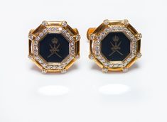 Diamond Cufflinks.Octagon 18K yellow gold and diamond cufflinks. Approximate Measurements: Diameter 0.74" Weight 25.5 Grams. Luxury Classic Yellow Gold Cufflinks, Luxury Antique Cufflinks As Gift, Diamond Cufflinks, Diamond Cufflink, Genuine Love, Gold Enamel, Antique Jewelry, Gold Diamond, Cufflinks