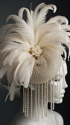 Stunning feathered fascinator, adorned with delicate pearl accents. Perfect for weddings, high teas, or any event where making a statement is a must.     #fascinator #featheredhat #elegantaccessory #weddinghat #highfashion #pearldetails #styleinspiration” How To Make Hats For Women, Diy Derby Fascinator, Kentucky Derby Hats Diy, Diy Headpiece, Feather Hats, Diy Fascinator, Fascinator Hats Outfit, Hair Fascinators, Fascinator Hats Diy