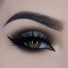 Live your Dream Eye Makeup Designs, Makeup Eye Looks, Eye Makeup Art, Makeup Pictures, Makeup Goals, Makeup Designs, Makati, Smokey Eye Makeup