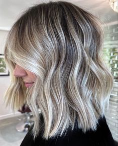 Bronde Lob, Ash Blonde Hair Color Ideas, Cream Blonde Hair, Redken Blonde, Ash Blonde Hair Color, Balayage Hair Ash, Blonde Balayage Bob, Wedding Hair Colors, Ash Blonde Balayage