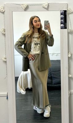 Ootd Outfits, Office Outfits, Outfit Of The Day, Outfit Inspirations, Ootd, Zara, Satin, Fashion Outfits, Blazer