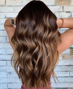 Balayage Brown Hair, Dark Brown Hair Balayage, Balayage Brown, Brown Hair Inspo, Brunette Hair With Highlights, Fall Hair Color For Brunettes, Brunette Balayage Hair, Brown Hair Balayage, Dark Brown Hair Color