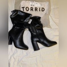 Torrid Black Size 6.5 Slouchy Mid Calf Boot (Ww) Mid Calf Boots, Shoes Heels Boots, Mid Calf, Shoes Women Heels, Heeled Boots, Shoes Heels, Size 6, Women Shoes, Boots