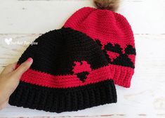 Crochet Hat Ideas, Hats Design, Matching Crochet, Crochet Hearts, Valentines Crochet, All Free Crochet, Beginner Crochet Projects, Hat Patterns, Hat Ideas