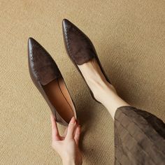 Lasaky - Handcrafted Pointed-Toe Leather Flats: Premium Cowhide and Lamb Skin Patchwork European & Korean Style Vintage Loafers Shape Party, Game Meat, Vintage Loafers, Velvet Flats, Chunky Heel Pumps, Party Heels, Casual Running Shoes, Thick Heels, Beach Shoes