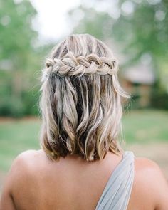 Unique Wedding Hairstyles, Simple Wedding Hairstyles, Wedding Guest Hairstyles, Fishtail Braid, Short Braids, Peinados Fáciles Para Cabello Corto, Short Wedding Hair, Penteado Cabelo Curto, Bridesmaid Hairstyles