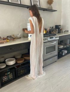 white criss cross dress custom made Tulum Dress, Tulum Outfits, White Cover Up, Linen Fashion, White Cover, Mode Inspo, Trend Fashion, Cover Up Dress, Mode Outfits