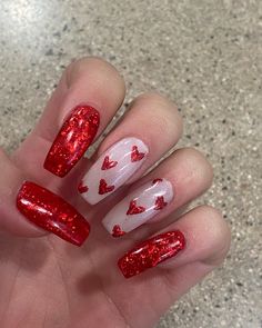 Valentines Nails Red Glitter, Valentines Day Nails Glitter, Valentine Dip, Feb Nails Valentines Day, Elegant Valentines Nails, Valentine Nails Designs, Red Valentines Day Nails, Feb Nails, Valentines Nail Art Designs