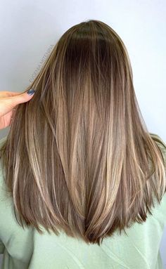 hair color trends, hair color for brunettes , fall hair color ideas, hair color ideas #haircolor #haircolorideas Straight Medium Length Haircut, Brown Ombre Hair, Brown Hair Inspo, Brunette Hair With Highlights, All Of, Brown Hair With Blonde Highlights, Hair Color Light Brown, Brown Hair Balayage, Blonde Hair Inspiration