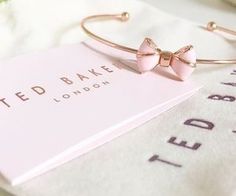 Girly Accessories, Everything Pink, Rilakkuma, Rose Gold Jewelry, Girly Jewelry, Pink Princess, Vintage Store, Dainty Jewelry, A Princess