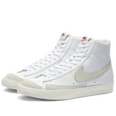 Vintage Shoes Women, Shoes Aesthetic, White Nike Shoes, Vintage Reebok