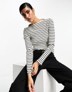 Top by & Other Stories The ultimate all-rounder Stripe design Crew neck Long sleeves Regular fit Stripes Long Sleeve Outfit, Black And White Striped Shirt Outfit, Black And White Striped Top Outfit, Striped Long Sleeve Shirt Outfit, Stripe Top Outfit, Striped Long Sleeve Outfit, White Striped Shirt Outfit, Striped Top Outfit, Long Sleeve Shirt Outfits