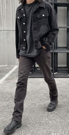 Punk Outfits Men, Mens Alternative Fashion, Grunge Outfits Men, Mens Grunge, Goth Guys, Aesthetic Outfits Men, Dark Outfits, Mens Outfit Inspiration, Punk Outfits