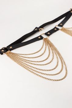 Add some sizzle to your style with this PU belt with chain! Featuring a hangin' chain belt, you'll be sure to look glam while showin' off your edgy side. Plus, who says utility can't be hot? Get it now! Material: PU, Aluminum Imported Product measurements: Size: 43.3*0.8 in Buckle: 0.8 in Belt With Chain, Blue Zones, Layered Chains, Chain Belt, Punk Fashion, Waist Belt, Ring Necklace, Leather Belt, Your Style