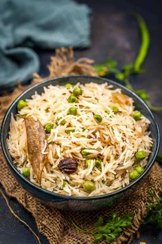 peas pulao in a bowl with the words delicious written above it and an image of pea sprouts