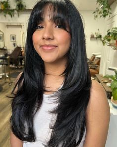 Feathered Layers and Wispy Bangs Hairstyle Ideas For Long Hair, Ideas For Long Hair, Hairstyles For Layered Hair, Natural Wavy Hair, Long Layered Haircuts, Blonde Hair Looks, Haircuts For Medium Hair