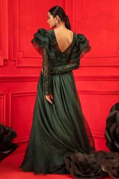 Shop for Mahima Mahajan Green Net Embroidered Ruffle Gown for Women Online at Aza Fashions Dark Green Gown, Mahima Mahajan, Anarkali Designs, Long Blouse Designs, Net Gowns, Ruffle Gown, Organza Sleeves, Trendy Blouse, Sleeve Gown