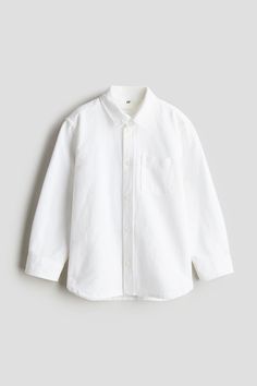 Shirt in woven cotton fabric. Button-down collar  buttons at front and at cuffs  and an open chest pocket. Slightly rounded hem. Cotton Shirts Women, Cotton Plant, Kids Closet, Shirt Store, Button Down Collar, Woven Cotton, Cotton Weaving, Kids Boys, Boy's Clothing