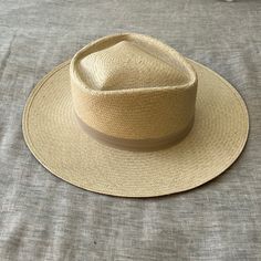 Lovelybird Paloma Straw Hat Size Medium Straw Hat, Hat Sizes, Paloma, Accessories Hats, Straw, Women Accessories, Size Medium, Cream, Hats