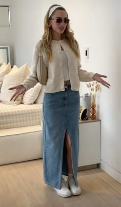 Midi Jean Skirt Outfits Casual, Long Cardigan Skirt Outfit, Timeless Minimalist Fashion, Modest Clean Girl Outfits, Mid Length Jean Skirt Outfits, Long Skirt Cardigan Outfit, Basic Minimalist Outfit, Modest Summer Outfits Aesthetic Casual, Girly Summer Outfits Casual