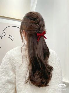 Asthetic Haircut Girl Long Hair, Messy Braided Hairstyles, Bow Hairstyle, Shoulder Length Hair Cuts, Hair Up Styles, Hairdo For Long Hair, Hair Stylist Life, Long Hair Girl, Model Hair