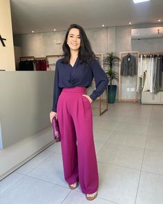 Uma combinação para as cartelas de inverno suspirarem! Calça R$239,90 Blusa R$179,90 Meeting Outfit, Professional Women, Outfit Inspo, Pants, Closet, Trousers