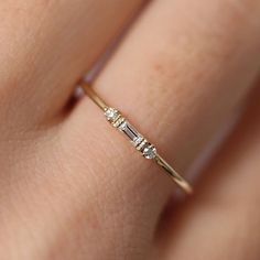 Dainty Anniversary Ring With Baguette Diamonds, Dainty Gold Band, Dainty Diamond Ring, Ring Baguette, Ring Rosegold, Round Diamond Ring, 14k Rose Gold Ring, Minimalist Ring, Three Stone Rings