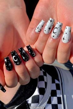 Fantastic Nails, Black And White Nail Designs, Black And White Nail, Black And White Nail Art, Nails Classy, Nagellack Trends, Grunge Nails, Purple Nail